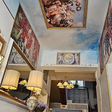 Vansvel Boutique 8 *