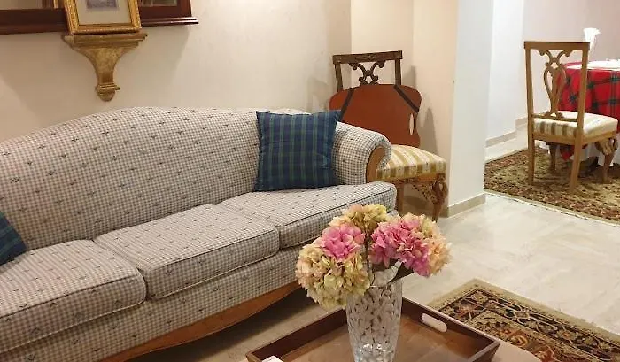 Vansvel Boutique 8 *