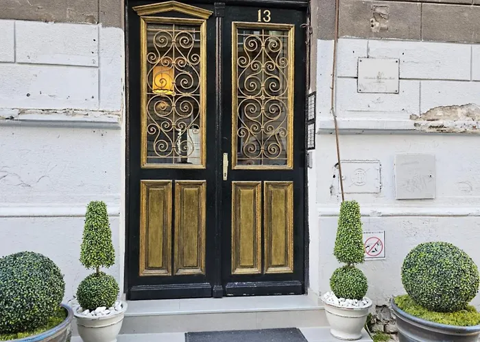 Vansvel Boutique 8 *